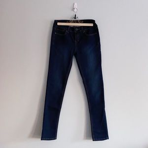 Women’s Denim skinny jeans dark wash